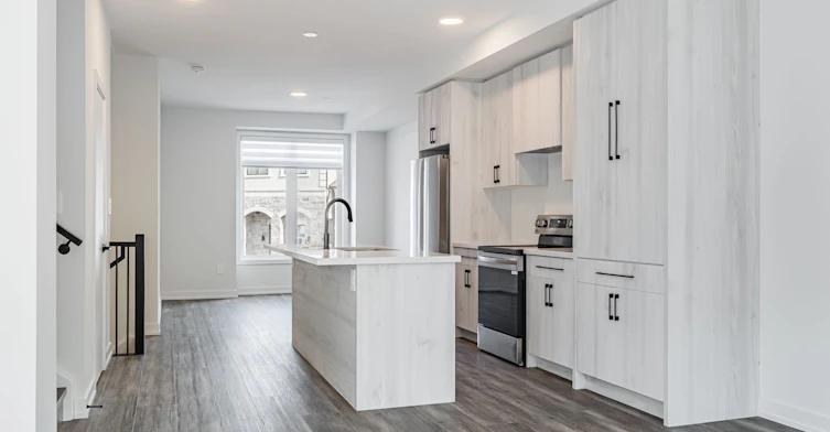 16 Agnes Lane, Richmond Hill, ON, L4B 0J4 - 19