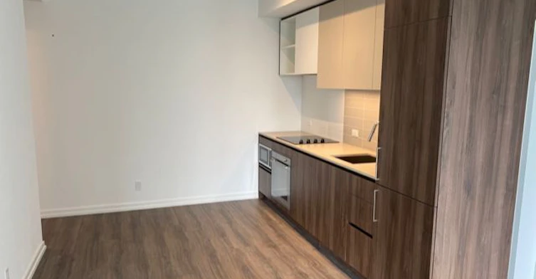 1111-7890 Jane Street, Vaughan, ON, L4K 0K9