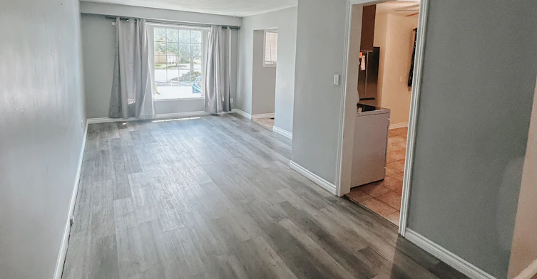 Main-217 Septonne Avenue, Newmarket, ON, L3Y 2W5 - 4