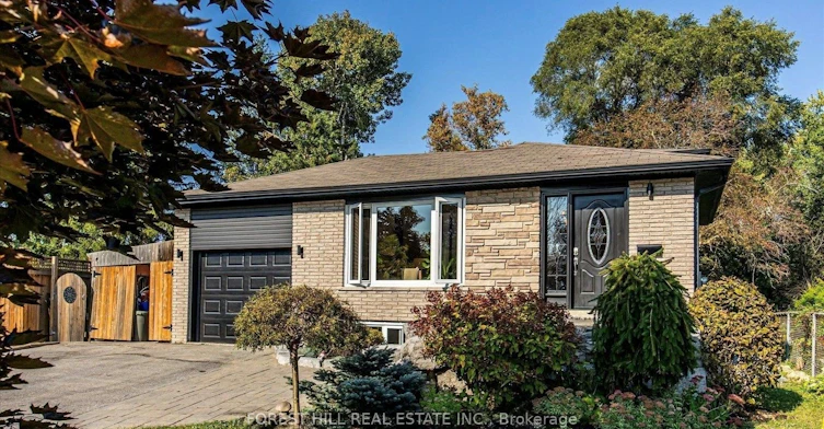 Lower-18 Boulding Drive, Aurora, ON, L4G 2V7