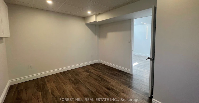 Lower-18 Boulding Drive, Aurora, ON, L4G 2V7 - 13