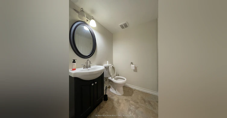 381 Coachwhip Trail, Newmarket, ON, L3X 2R2 - 16