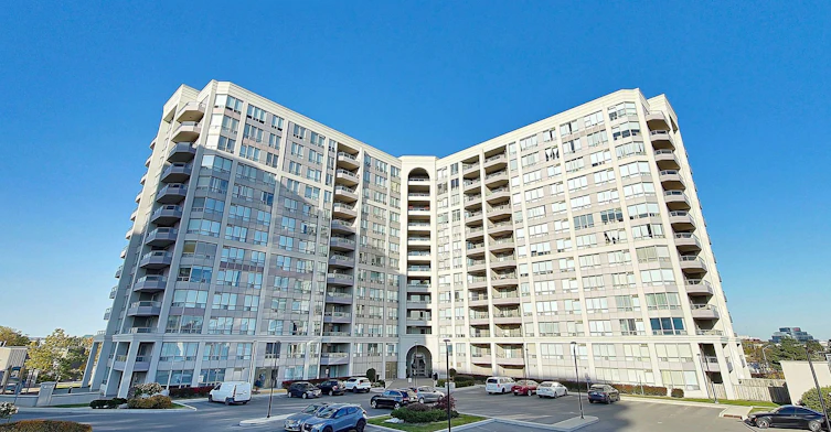 611-9017 Leslie Street, Richmond Hill, ON, L4B 4R8