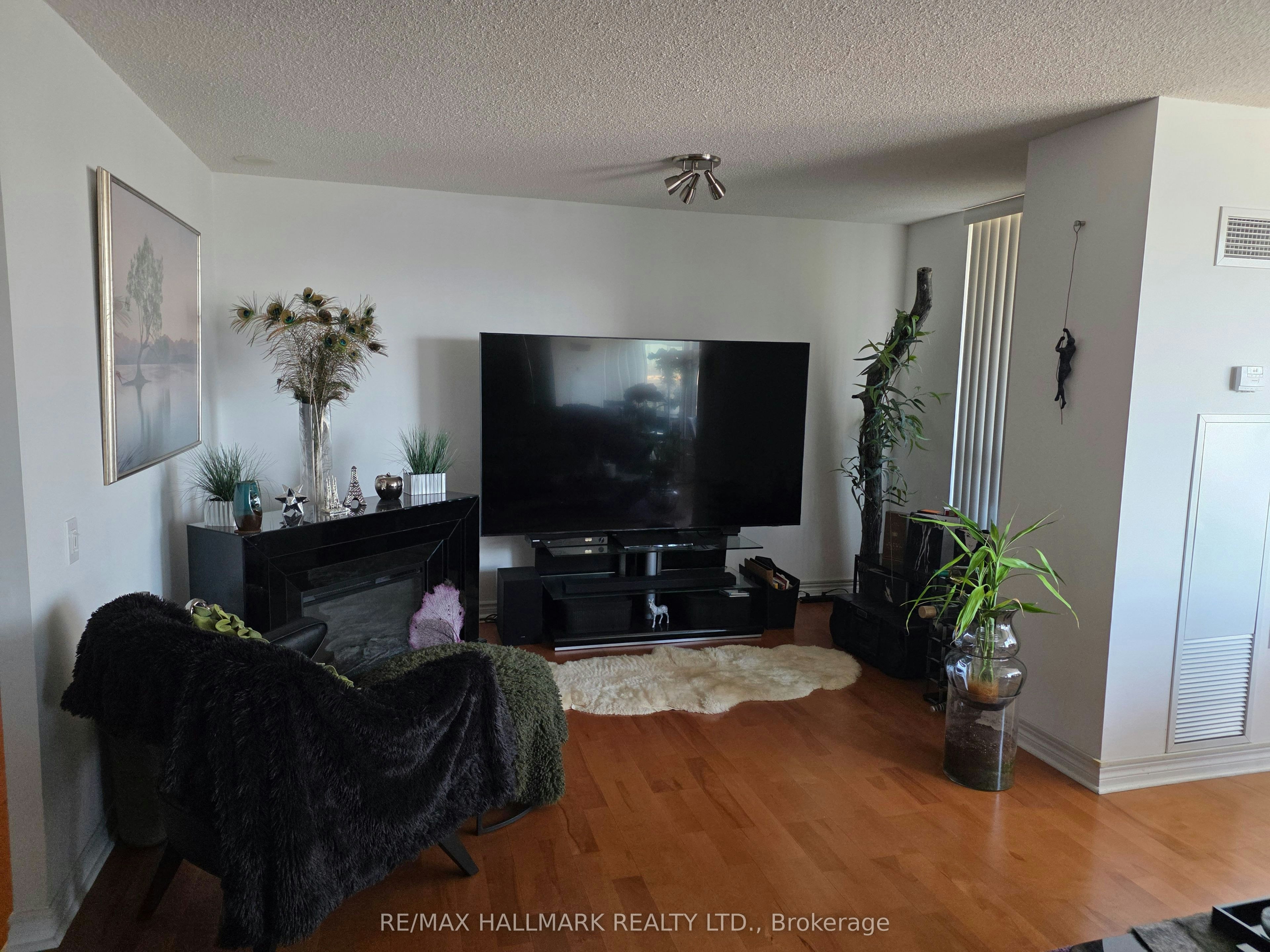 611-9017 Leslie Street, Richmond Hill, ON, L4B 4R8 - 7