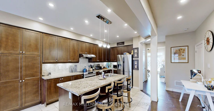 253 East's Corners (Main & 2nd Floors) Boulevard S, Vaughan, ON, L4H 4L7 - 18