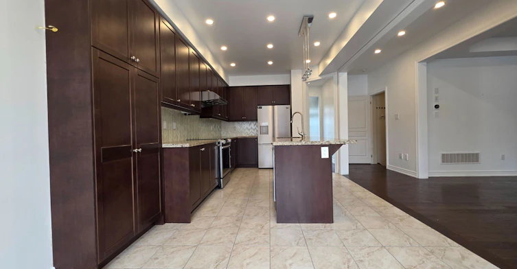 253 East's Corners (Main & 2nd Floors) Boulevard S, Vaughan, ON, L4H 4L7 - 9