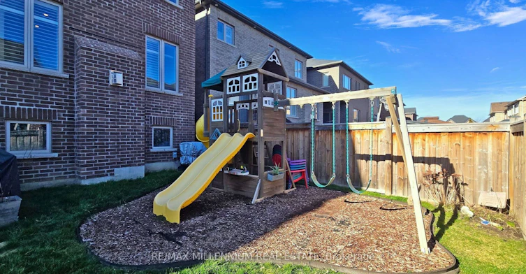 253 East's Corners (Main & 2nd Floors) Boulevard S, Vaughan, ON, L4H 4L7 - 43