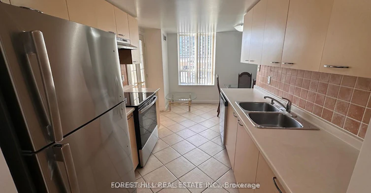512-130 Pond Drive, Markham, ON, L3T 7W5 - 8