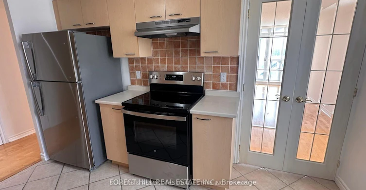 512-130 Pond Drive, Markham, ON, L3T 7W5 - 9