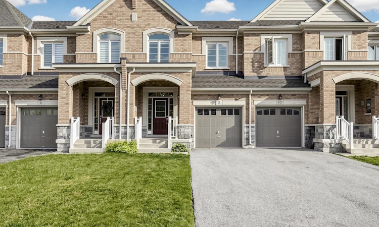 8 Briarfield Avenue