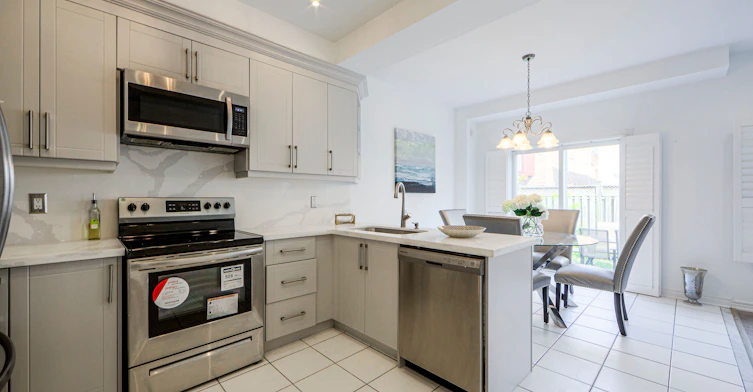 Upper-269 Treasure Road E, Vaughan, ON, L6A 3K8 - 17