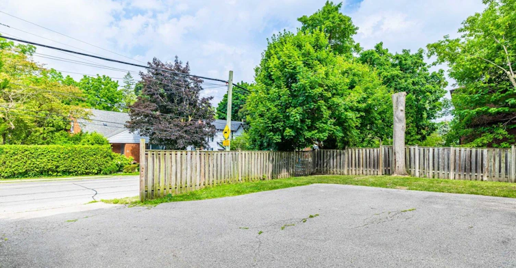 41 Arnold Crescent, Richmond Hill, ON, L4C 3R6 - 42