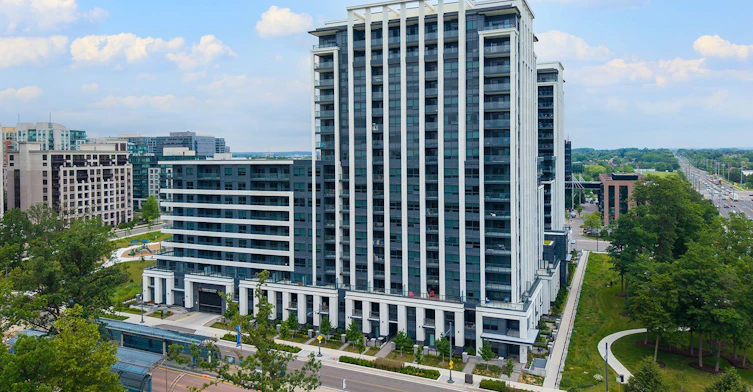907-8 Cedarland Drive, Markham, ON, L6G 0H4
