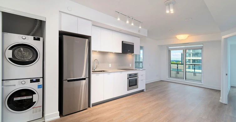 907-8 Cedarland Drive, Markham, ON, L6G 0H4 - 4