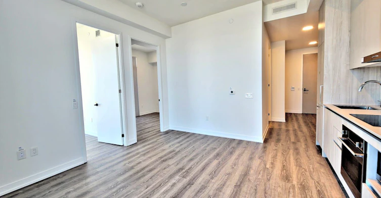 5311-195 Commerce Street, Vaughan, ON, L4K 0P9 - 7