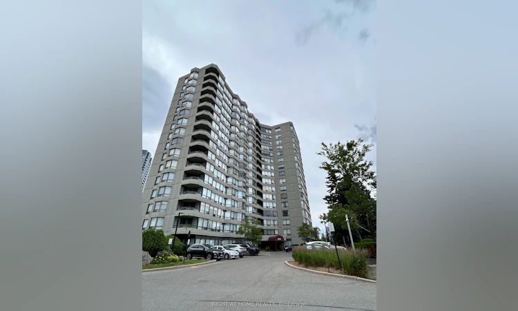 201-7460 Bathurst N/A W