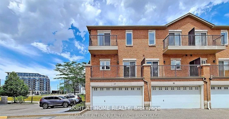 17 Suncrest Boulevard, Markham, ON, L3T 7Y4 - 14