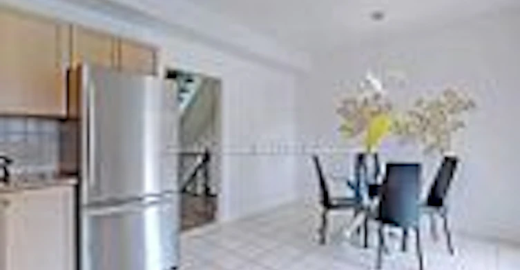 17 Suncrest Boulevard, Markham, ON, L3T 7Y4 - 7
