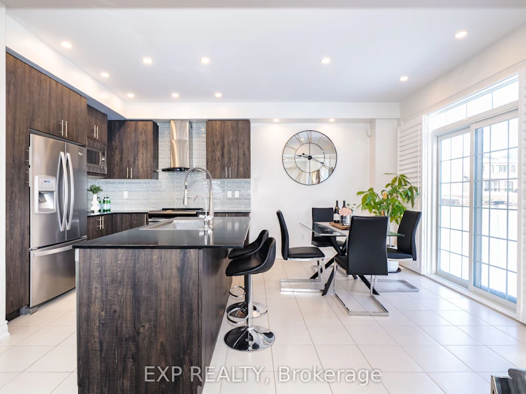 2 Tesla Crescent, East Gwillimbury, ON, L9N 0T3 - 19