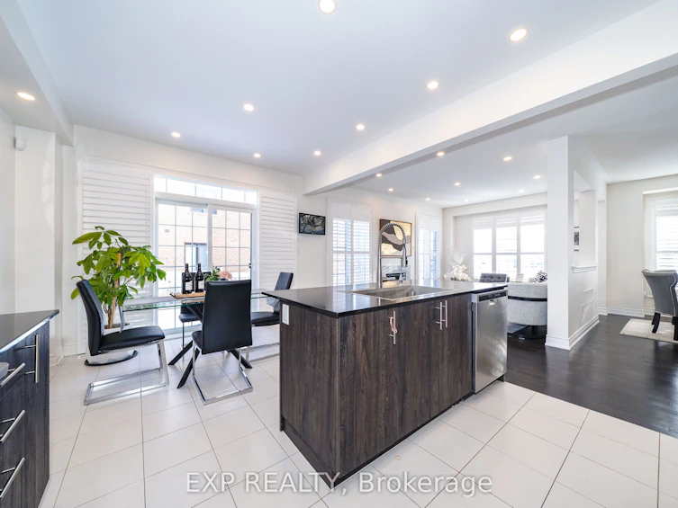 2 Tesla Crescent, East Gwillimbury, ON, L9N 0T3 - 12