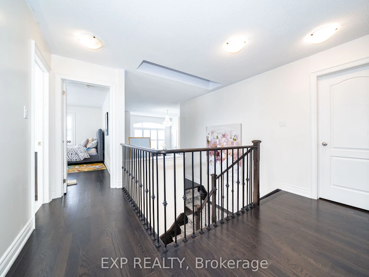 2 Tesla Crescent, East Gwillimbury, ON, L9N 0T3 - 39