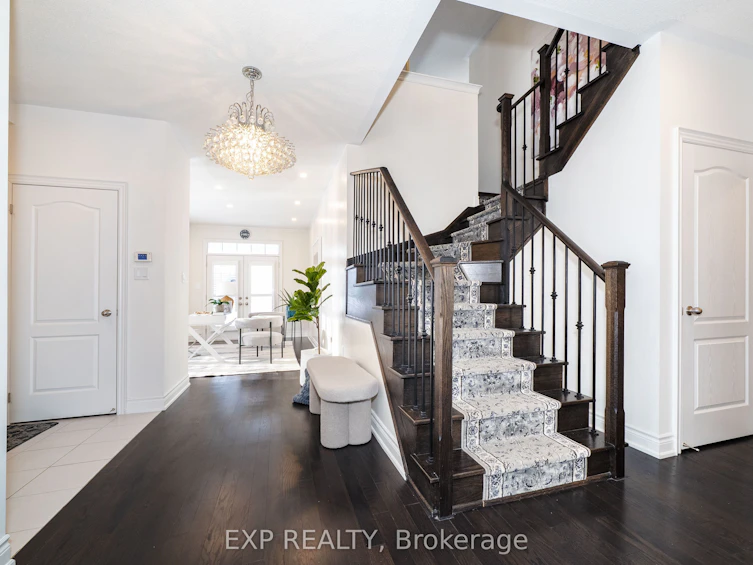 2 Tesla Crescent, East Gwillimbury, ON, L9N 0T3 - 20