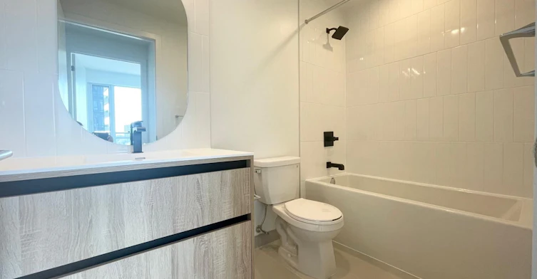 917-7950 Bathurst Street, Vaughan, ON, L4J 0L4 - 13