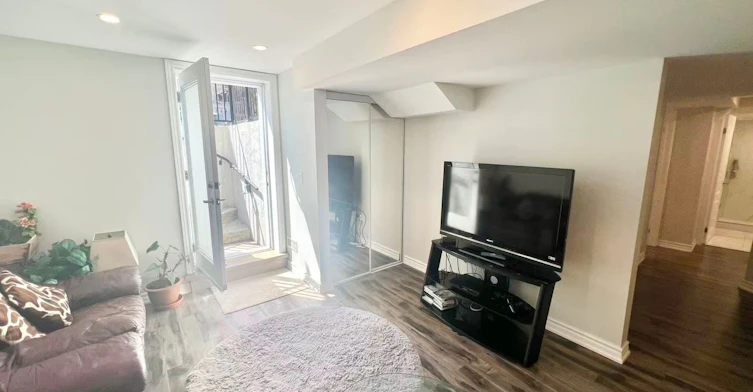 18 Fountain Court, Richmond Hill, ON, L4S 2K4 - 4