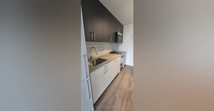 527-2075 King Road, King, ON, L7B 0R6