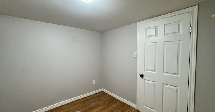 Lower-21 Davis Road, Aurora, ON, L4G 2B4 - 7