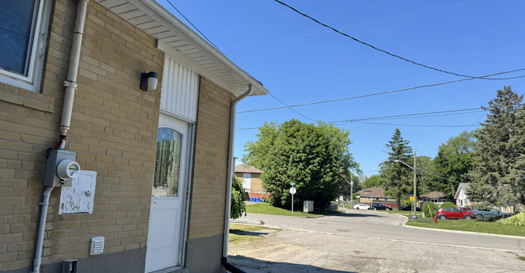 Lower-21 Davis Road, Aurora, ON, L4G 2B4 - 2