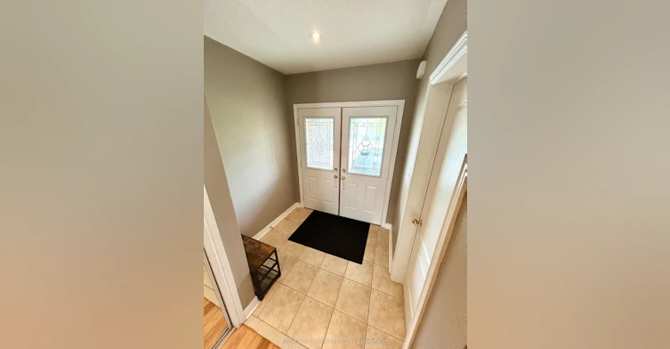 UPPER-117 William Booth Avenue, Newmarket, ON, L3X 3B2 - 2