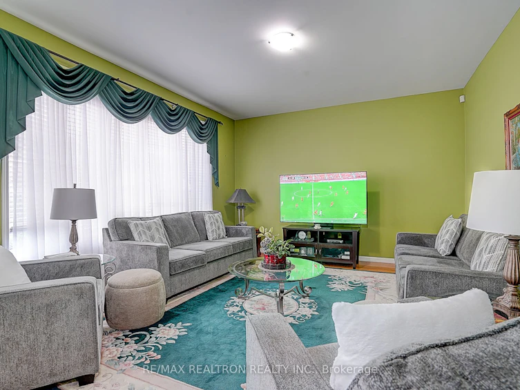 68 Richard Underhill Avenue, Whitchurch-Stouffville, ON, L4A 0J2 - 10