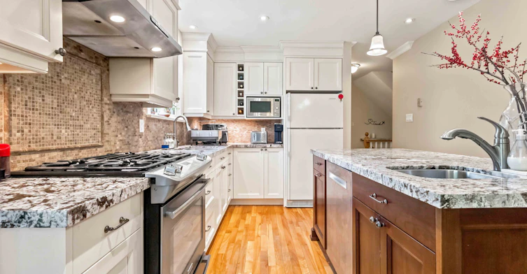 869 Boronia Crescent, Newmarket, ON, L3Y 5J8 - 11