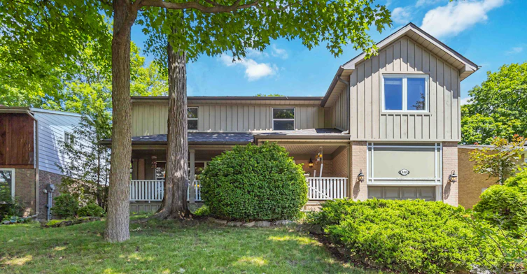 869 Boronia Crescent, Newmarket, ON, L3Y 5J8 - 2