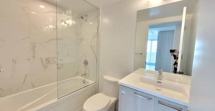2615-195 Commerce Street, Vaughan, ON, L4K 0P9 - 17