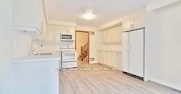 Main/Up-7887 Dufferin Street, Vaughan, ON, L4J 3M5 - 16