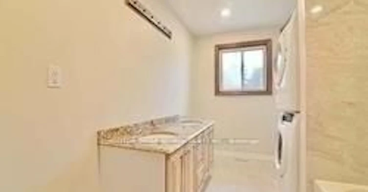 Main/Up-7887 Dufferin Street, Vaughan, ON, L4J 3M5 - 5