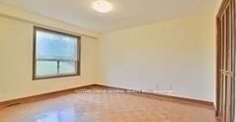 Main/Up-7887 Dufferin Street, Vaughan, ON, L4J 3M5 - 3