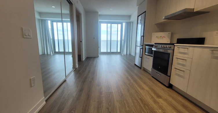 3505-195 Commerce Street, Vaughan, ON, L4K 0P9 - 4