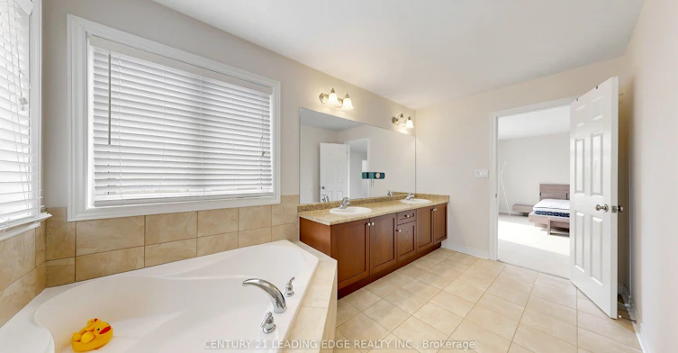 72 Staglin Court, Markham, ON, L6C 0L1 - 31