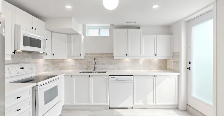 Lower Unit-235 Caproni Drive, Vaughan, ON, L6A 1X7 - 5