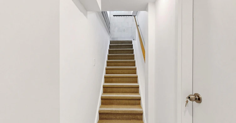 Lower Unit-235 Caproni Drive, Vaughan, ON, L6A 1X7 - 10