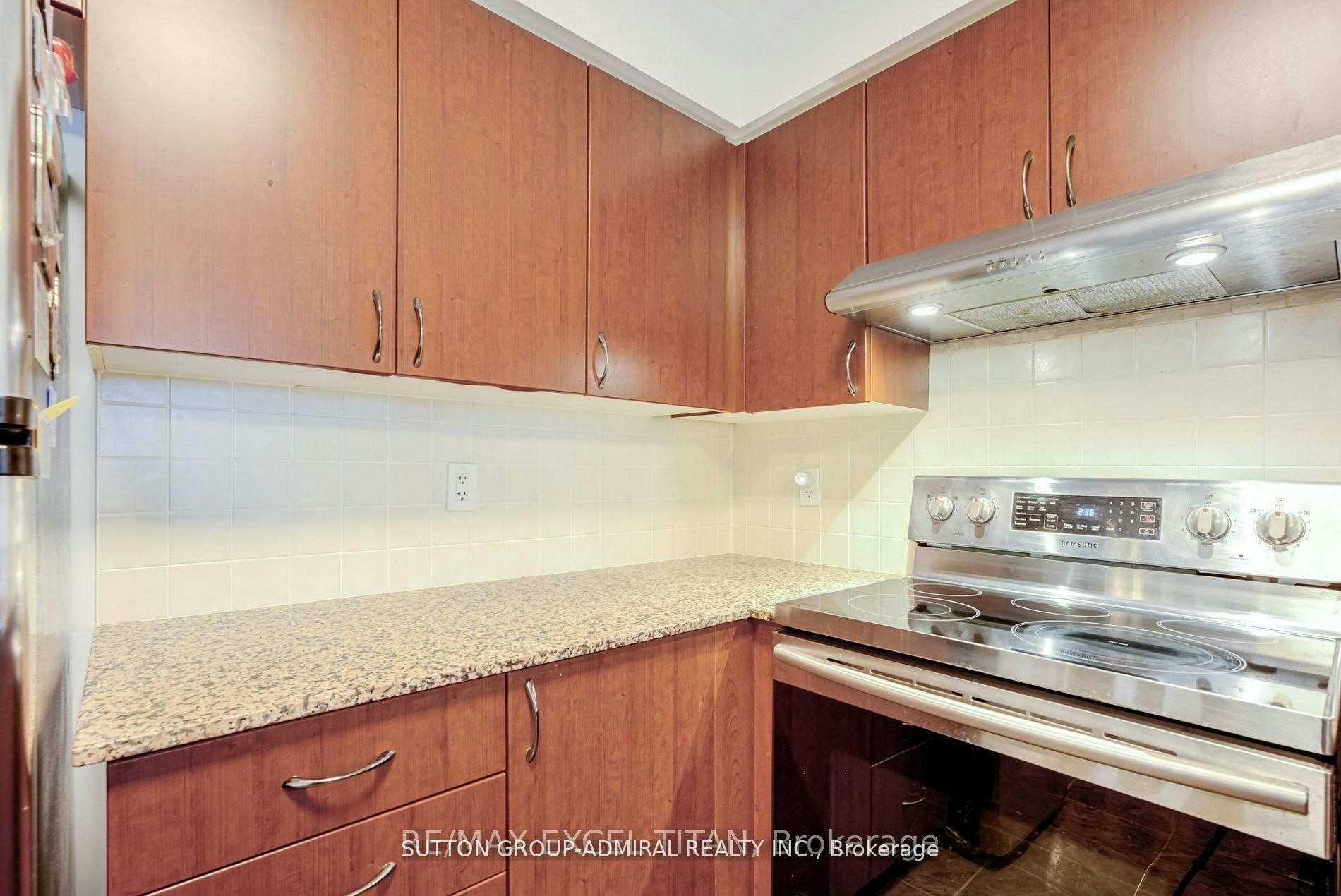 908-7 North Park Road, Vaughan, ON, L4J 0C9 - 14