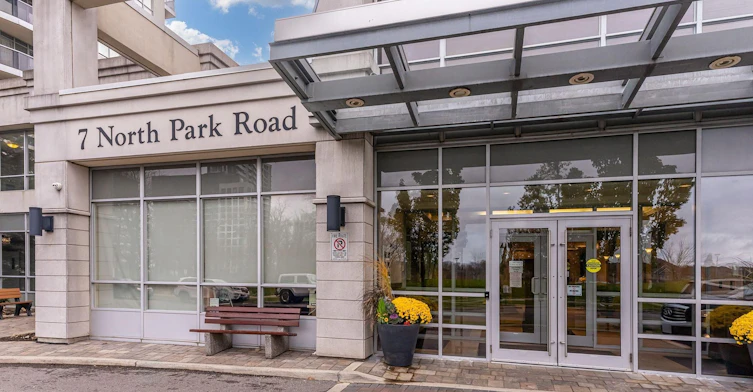 908-7 North Park Road, Vaughan, ON, L4J 0C9 - 2