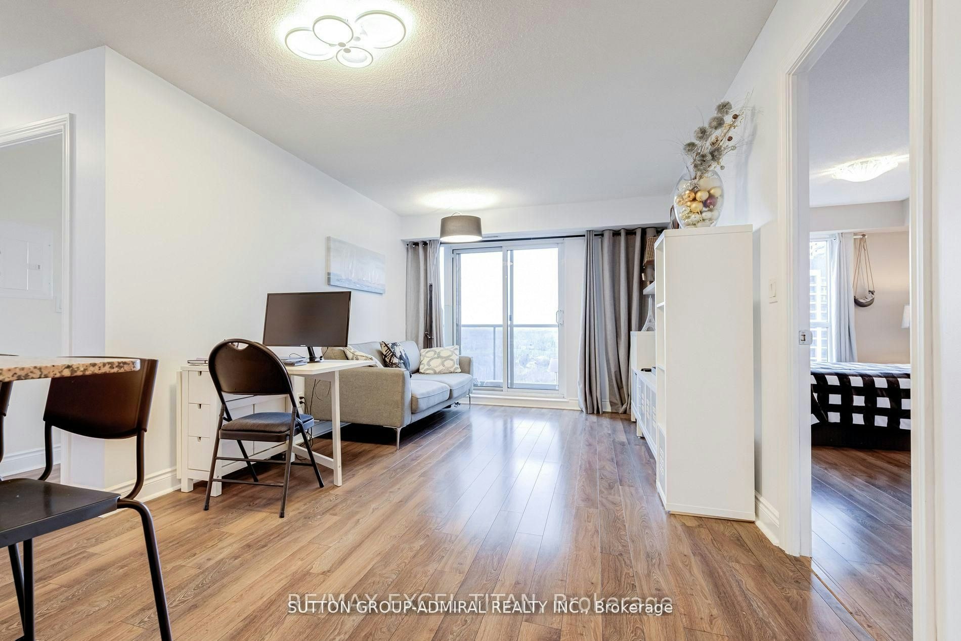908-7 North Park Road, Vaughan, ON, L4J 0C9 - 7