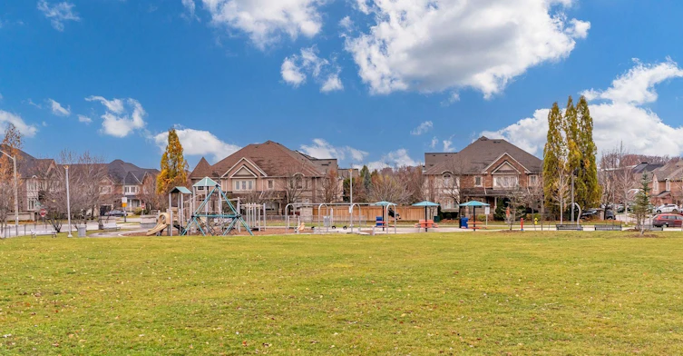 908-7 North Park Road, Vaughan, ON, L4J 0C9 - 32