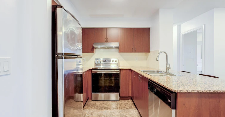 908-7 North Park Road, Vaughan, ON, L4J 0C9 - 12