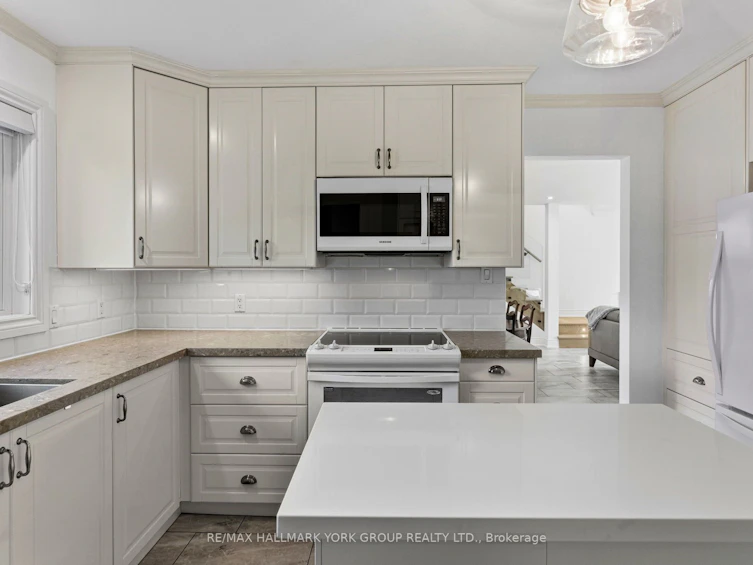 281 Hedge Road, Georgina, ON, L0E 1R0 - 14