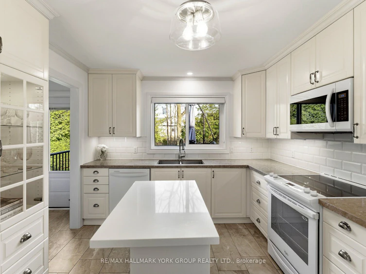 281 Hedge Road, Georgina, ON, L0E 1R0 - 13